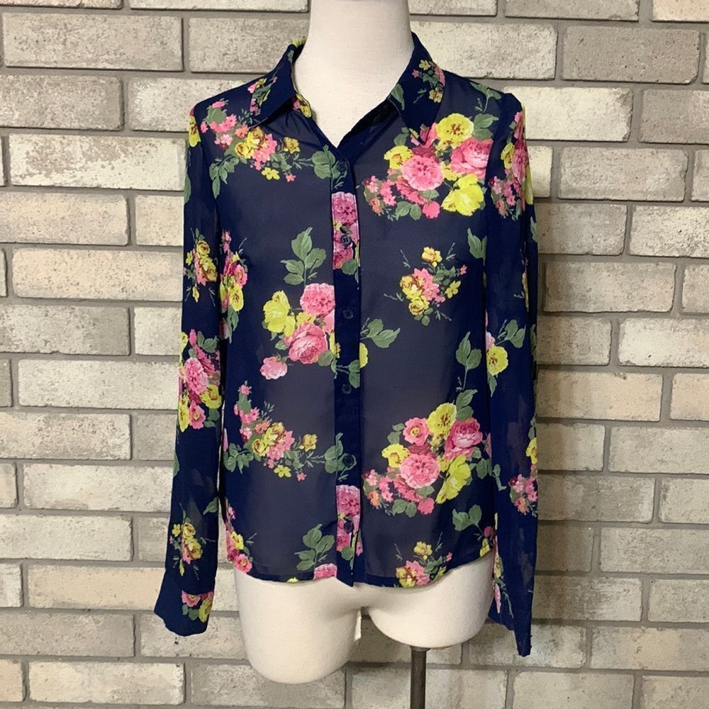 3for$20 see through button front blouse small